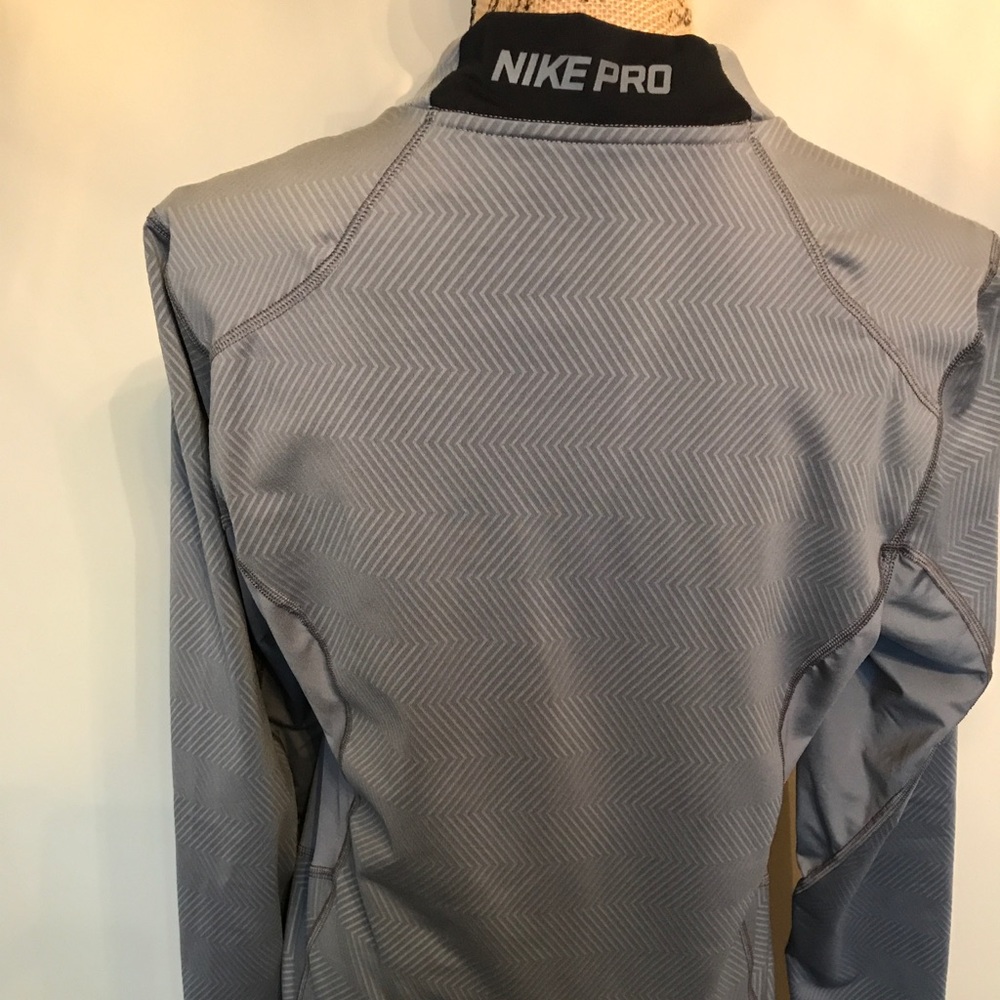 Men's Nike Pro Dri-fit fitted 1/4zip grey/black - Picture 3 of 8